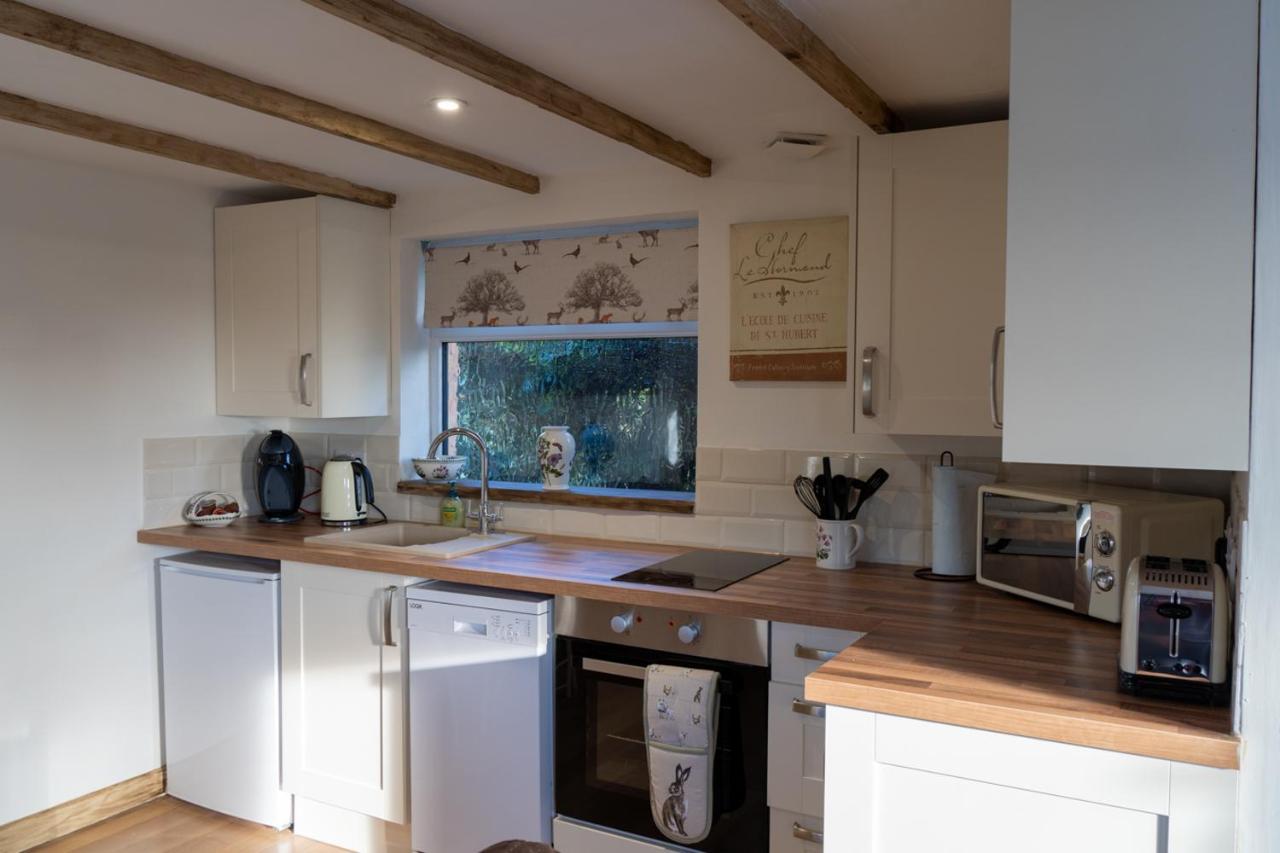 Rose Hideaway - Forest Of Dean Cosy Cabin Retreat Yorkley Екстериор снимка